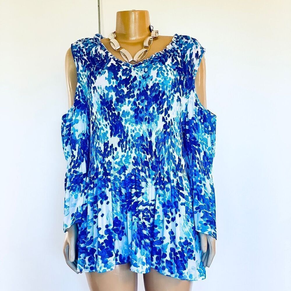 NWT Ninety Clothing Co 2X Plus Blue White Cold Shoulder Flowy Blouse Tunic Top